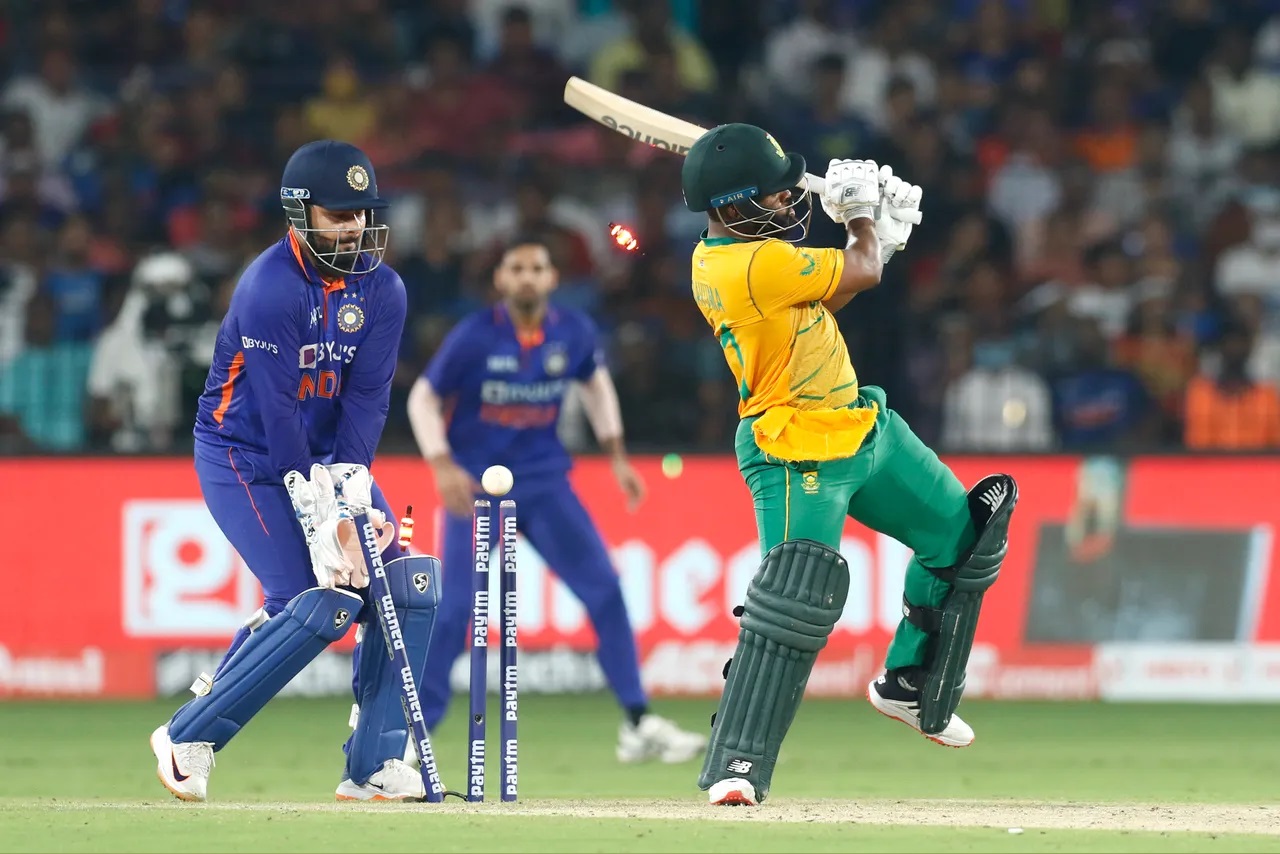 India vs South Africa (South Africa Won by 4 Wickets )